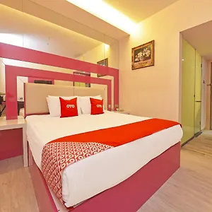 Capital O 90130 Sawadee Hotel