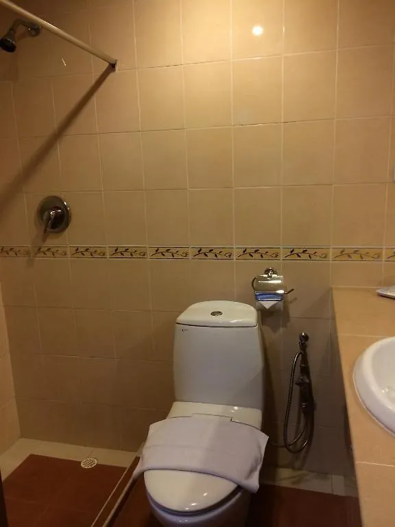 Jo Hotel Τζόχορ Μπάχρου 3*,